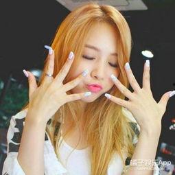 美女孔心,美丽与智慧并存的现代女性典范